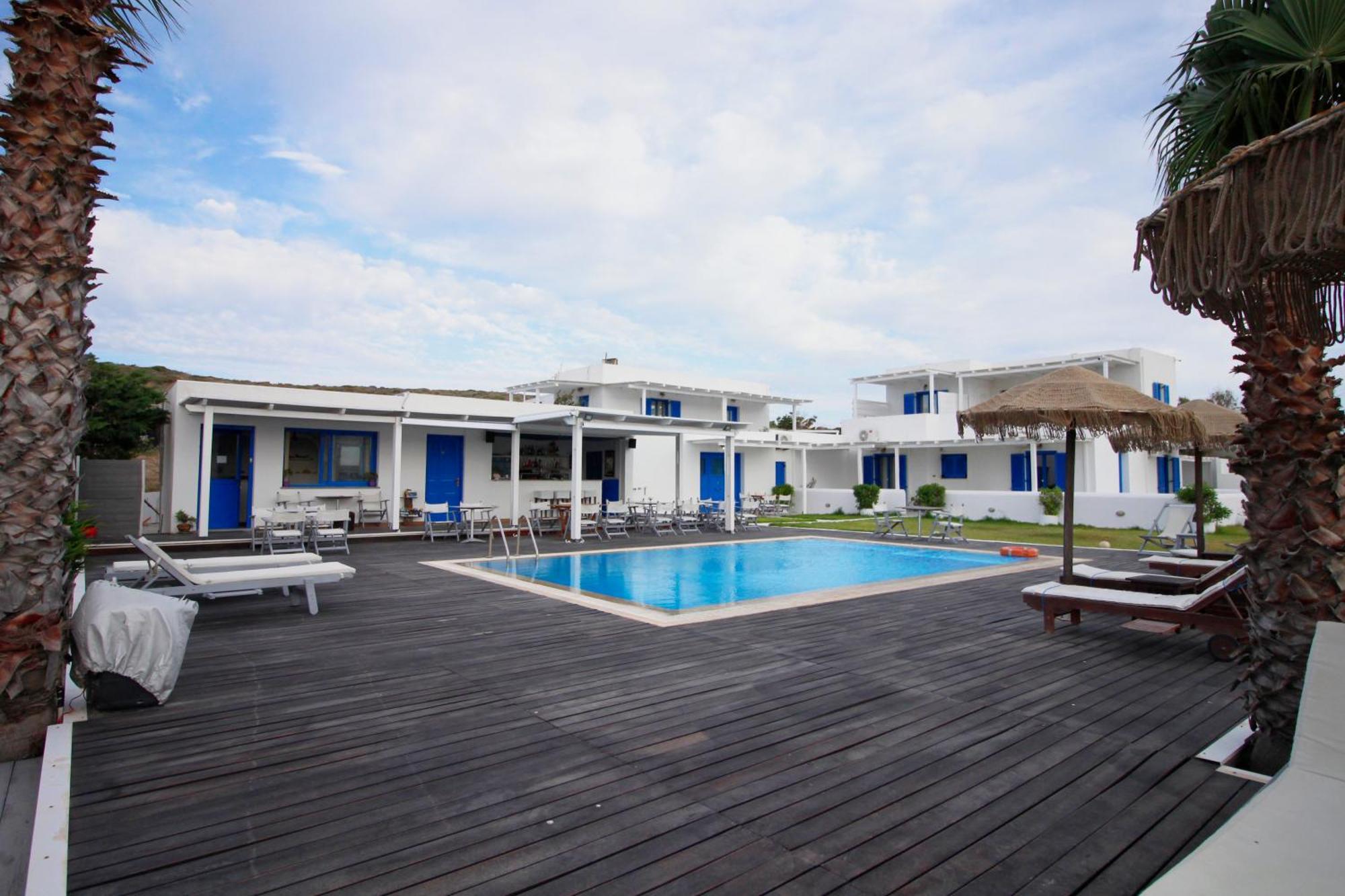 Argo-Milos Adamantas  Bagian luar foto